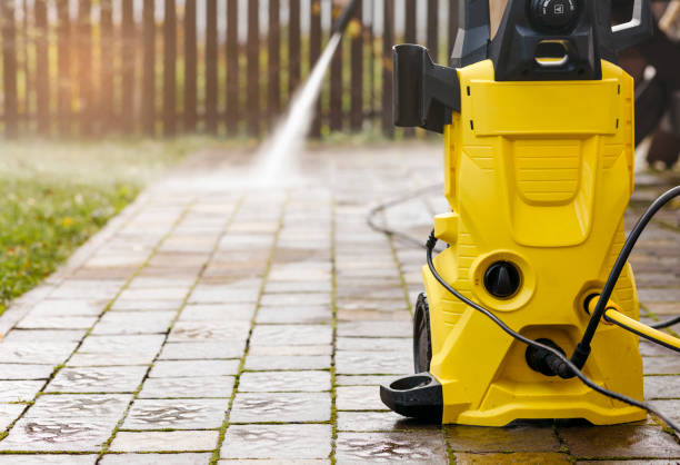 Best Pool Deck Cleaning  in Perth Amboy, NJ